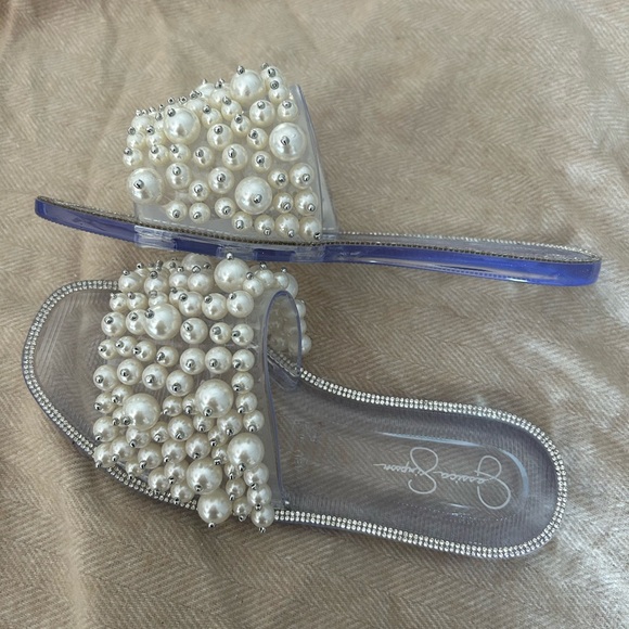 NWOT Jessica Simpson pearl slides - Picture 1 of 4